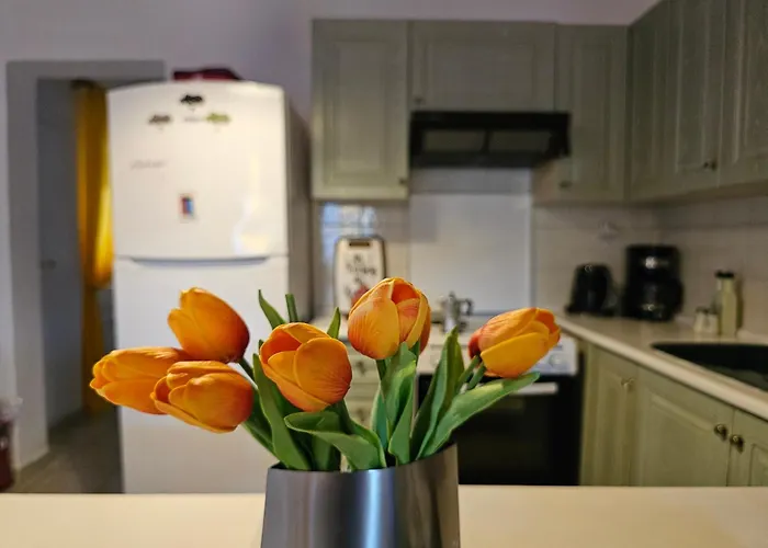 Marini Traditional Cottages